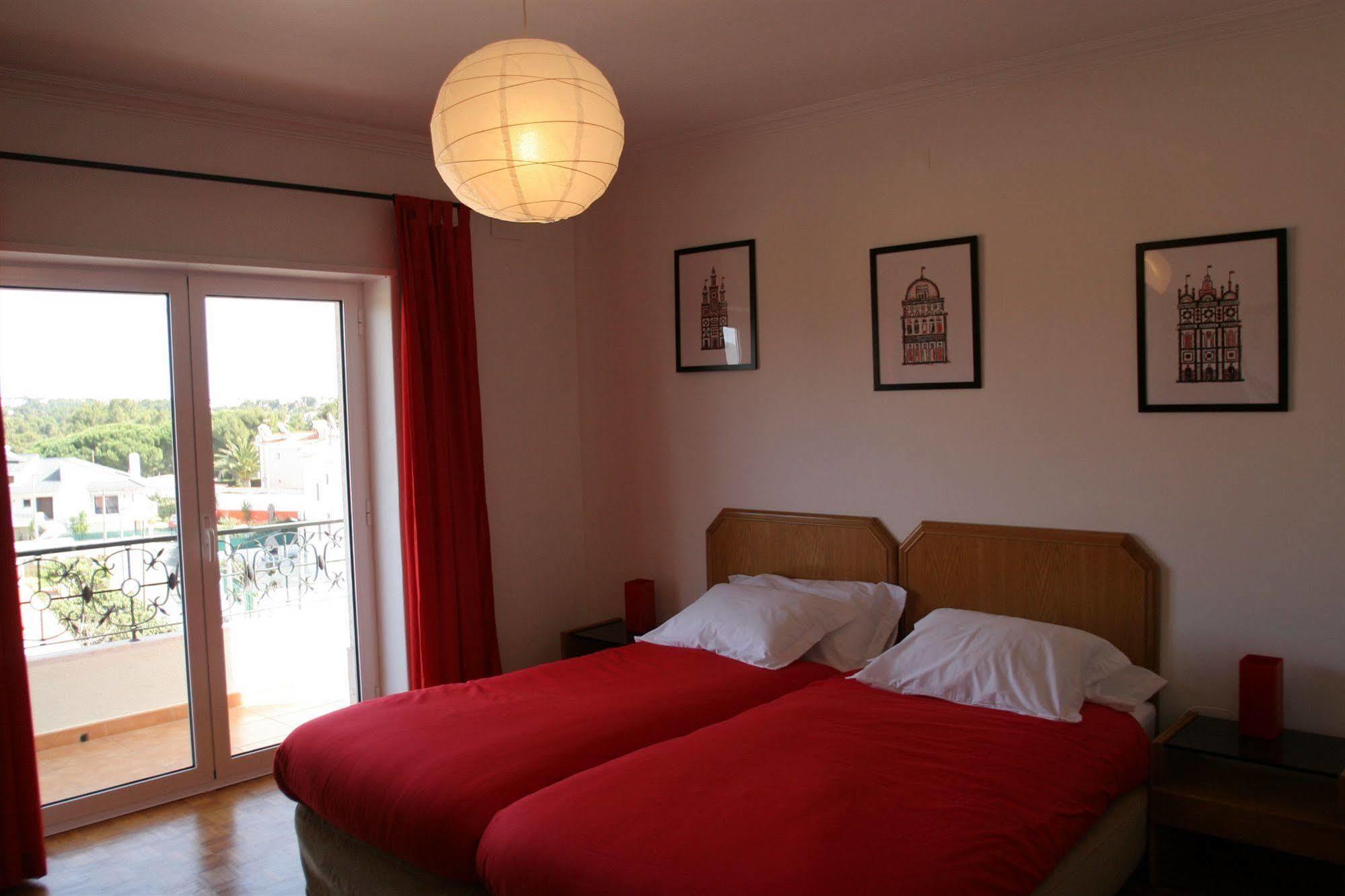 Guincho Wind Factory Guest House กาชไกช์ ภายนอก รูปภาพ