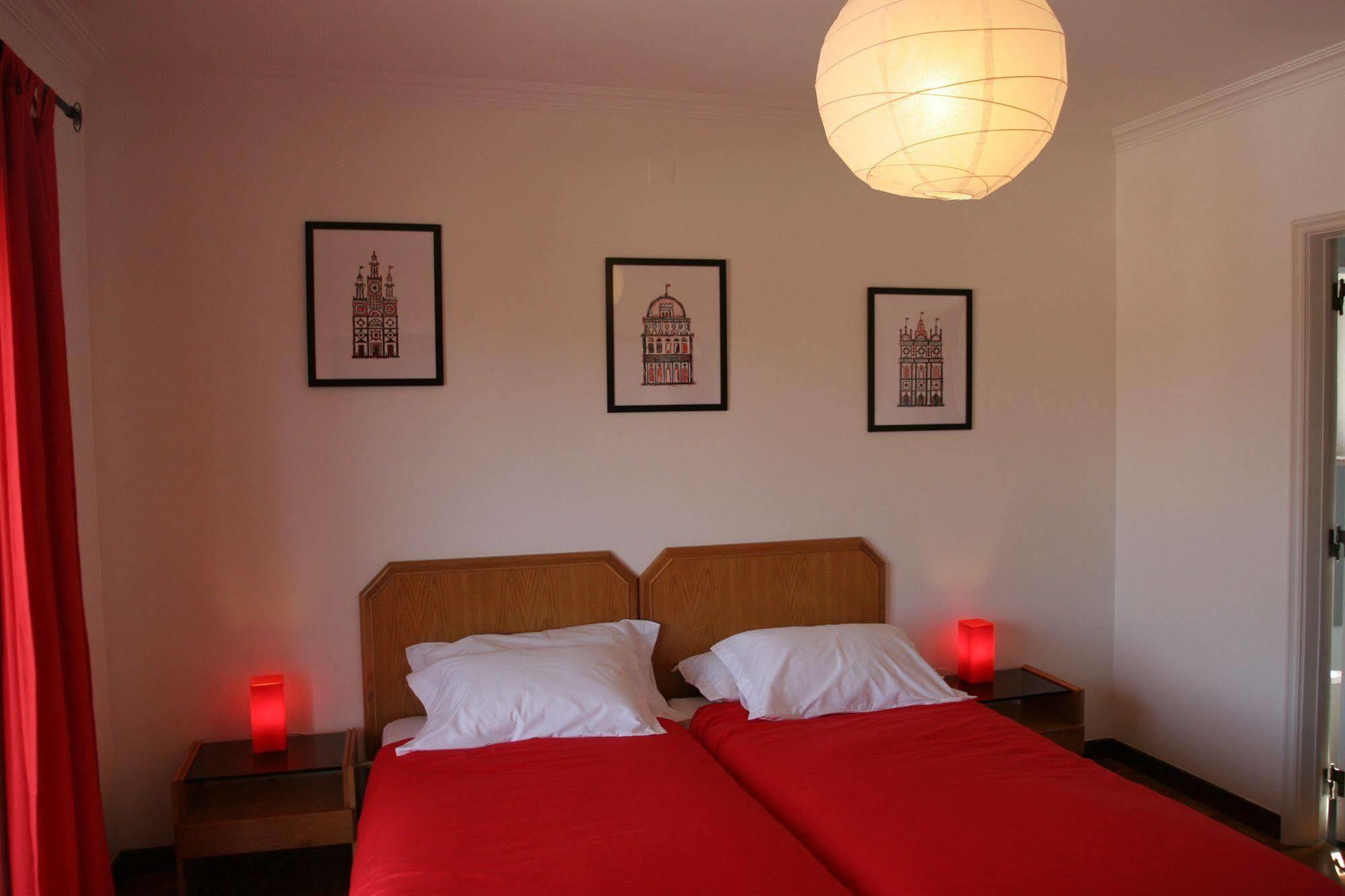 Guincho Wind Factory Guest House กาชไกช์ ภายนอก รูปภาพ